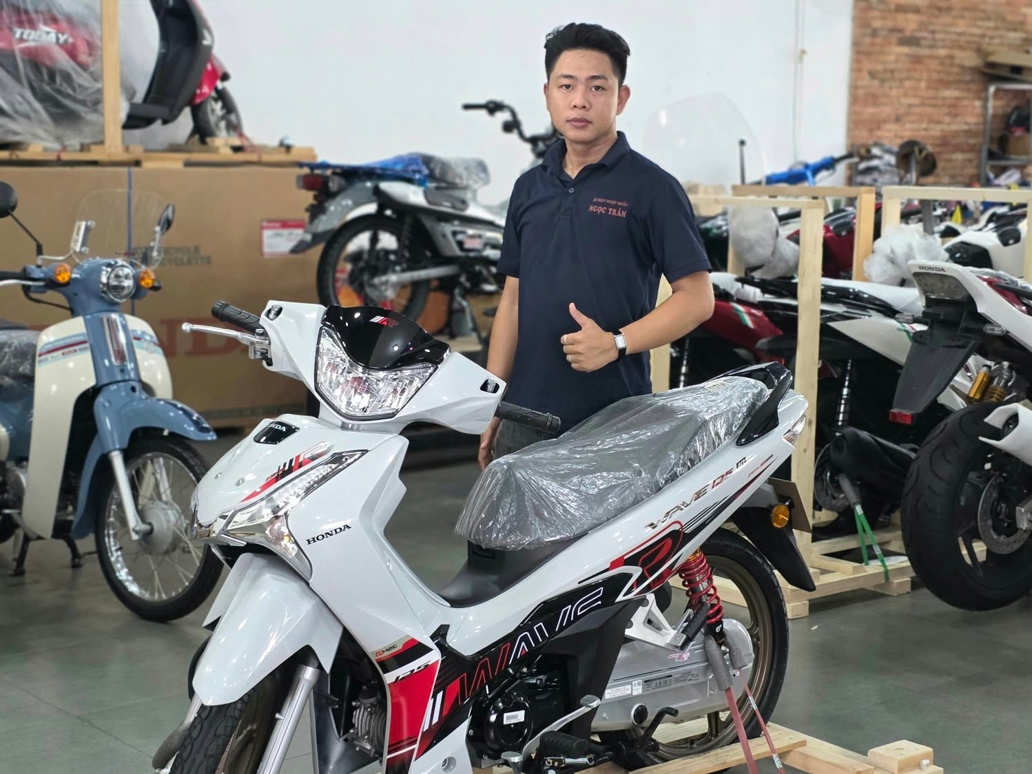 Wave 125R Special Edition – mẫu xe số nhập khẩu được cộng đồng chơi xe đánh giá rất cao 16 Wave 125R Special Edition – mau xe so nhap khau duoc cong dong choi xe danh gia rat cao 2