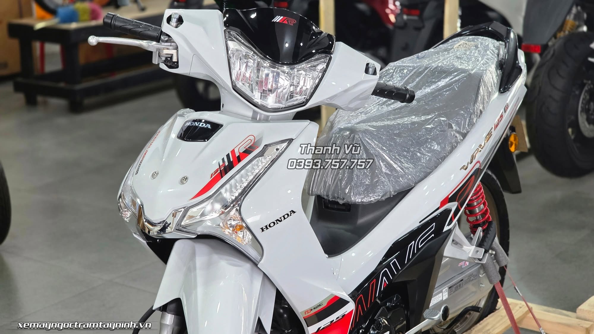 Wave 125R Special Edition – mẫu xe số nhập khẩu được cộng đồng chơi xe đánh giá rất cao 5 Wave 125R Special Edition – mau xe so nhap khau duoc cong dong choi xe danh gia rat cao 3