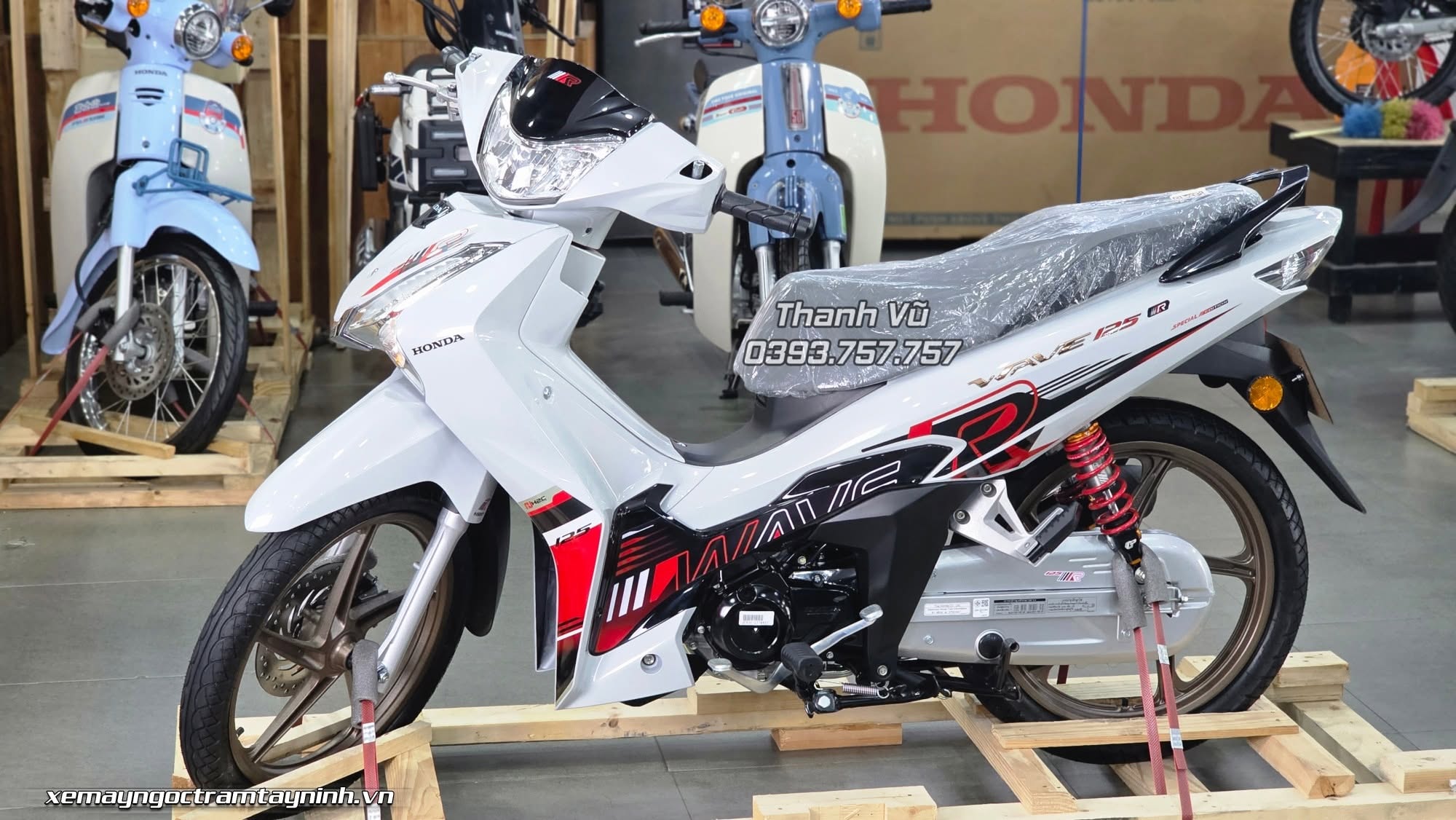 Wave 125R Special Edition – mẫu xe số nhập khẩu được cộng đồng chơi xe đánh giá rất cao 10 Wave 125R Special Edition – mau xe so nhap khau duoc cong dong choi xe danh gia rat cao 5