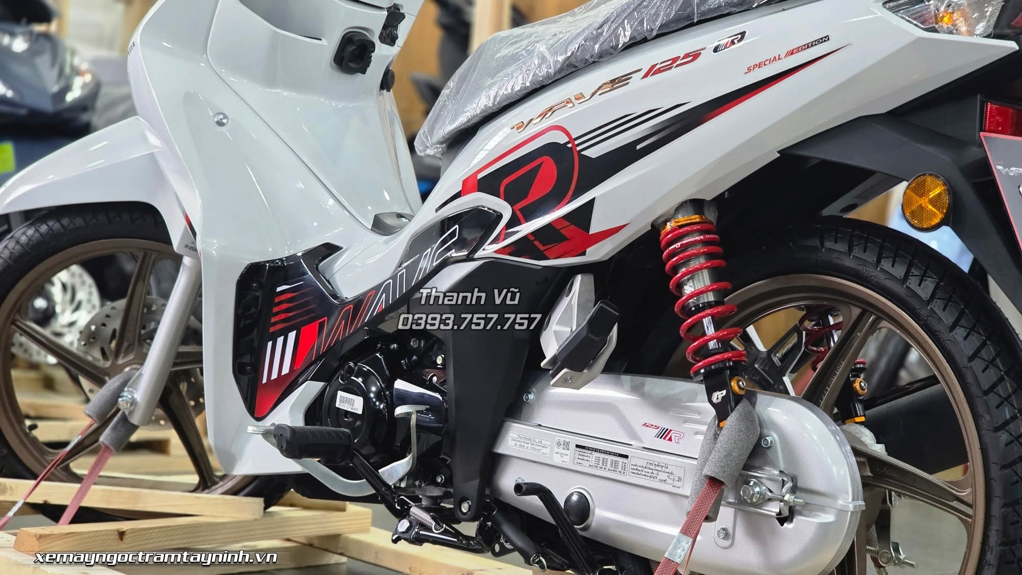Wave 125R Special Edition – mẫu xe số nhập khẩu được cộng đồng chơi xe đánh giá rất cao 3 Wave 125R Special Edition – mau xe so nhap khau duoc cong dong choi xe danh gia rat cao 6