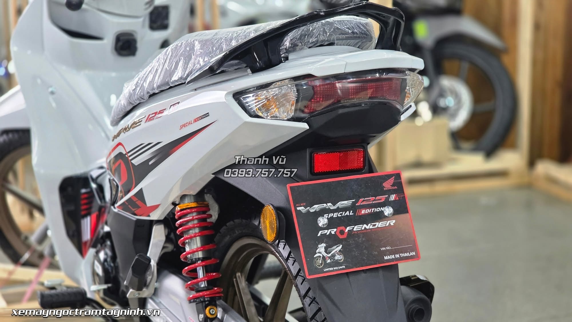 Wave 125R Special Edition – mẫu xe số nhập khẩu được cộng đồng chơi xe đánh giá rất cao 11 Wave 125R Special Edition – mau xe so nhap khau duoc cong dong choi xe danh gia rat cao 7