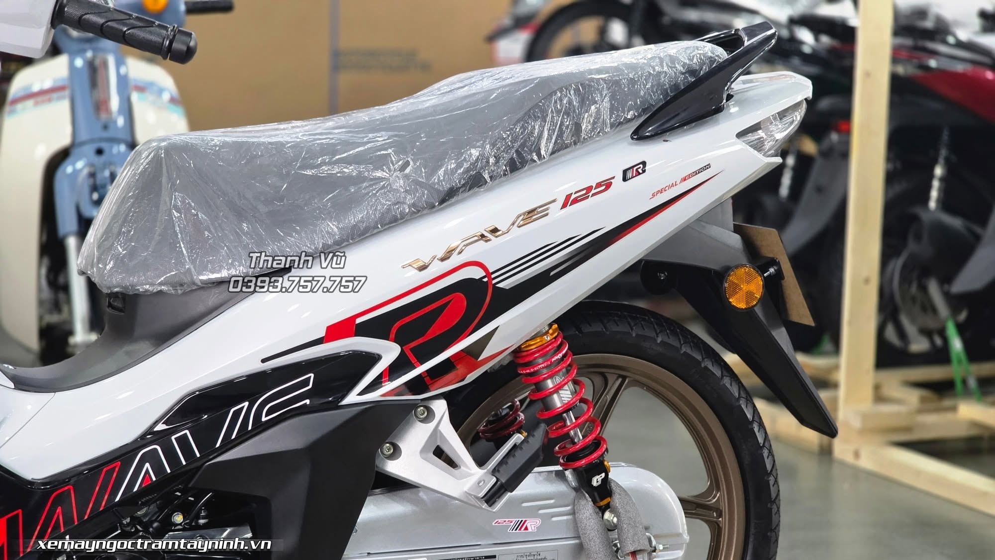 Wave 125R Special Edition – mẫu xe số nhập khẩu được cộng đồng chơi xe đánh giá rất cao 4 Wave 125R Special Edition – mau xe so nhap khau duoc cong dong choi xe danh gia rat cao 8