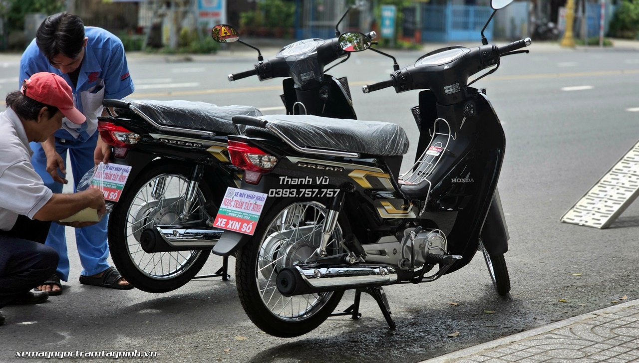 Xe May Nhap Khau Ngoc Tram Tay Ninh tiep tuc ban giao xe cap Honda Dream NCX 2026 ve Tan Hung Long An 10