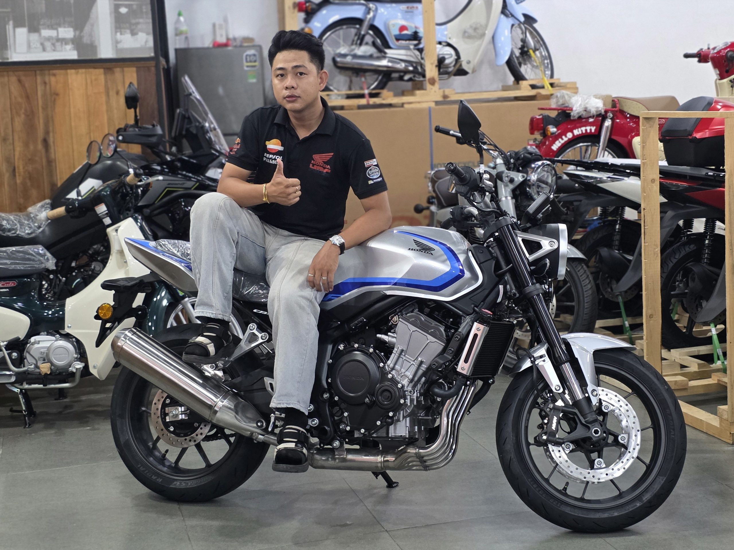 Honda CB500SF dang la mau xe khien nhieu anh em choi xe tai Tay Ninh quan tam boi su ket hop rat cuon giua dang xe co dien cong nghe hien dai va cam giac lai dam chat Honda. Tai Xe M scaled