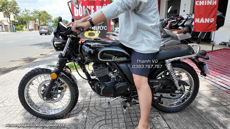 Honda CGX 150 2026 Vintage đen custom bàn giao khách hàng Châu Thành, Tây Ninh 4 Honda CGX 150 2026 Vintage den custom 12