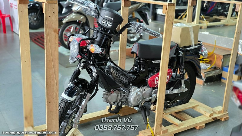Đóng thùng Honda Cross Cub Kumamon bản giới hạn, chốt giao anh khách phương xa ngày 17/7/2026 3 Honda Cross Cub Kumamon 4