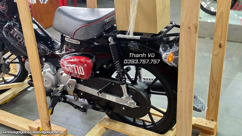 Đóng thùng Honda Cross Cub Kumamon bản giới hạn, chốt giao anh khách phương xa ngày 17/7/2026 16 Honda Cross Cub Kumamon 8