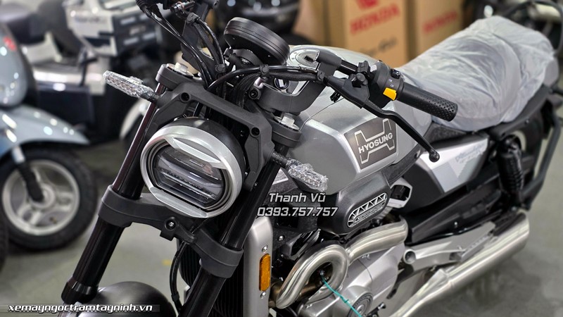 Hyosung GV350X 59 Hyosung GV350X mau bac 12