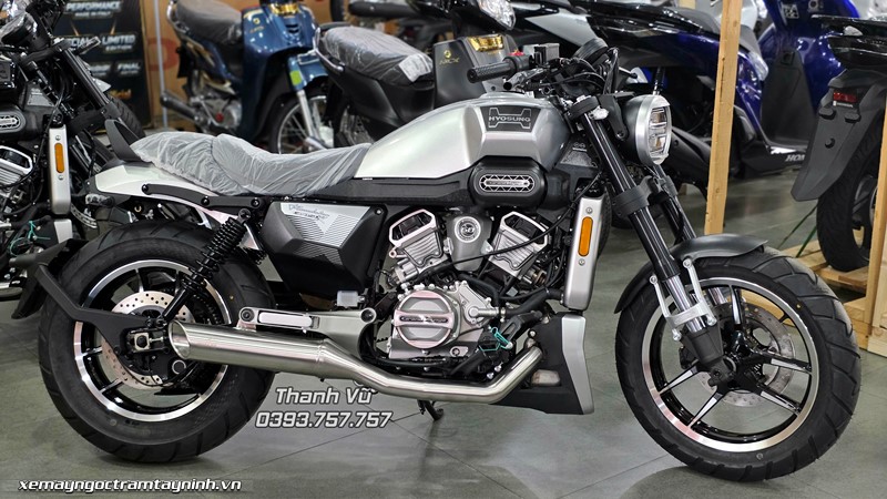Hyosung GV350X 55 Hyosung GV350X mau bac 2