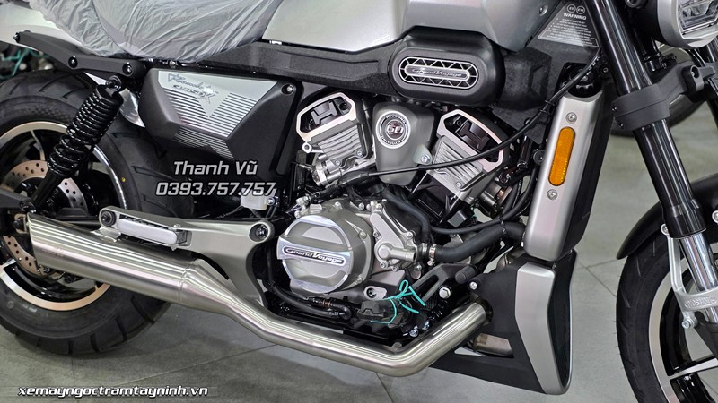 Hyosung GV350X 47 Hyosung GV350X mau bac 4