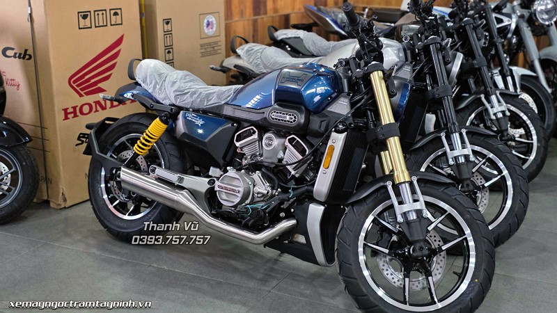 Hyosung GV350X 18 Hyosung GV350X mau xanh 1