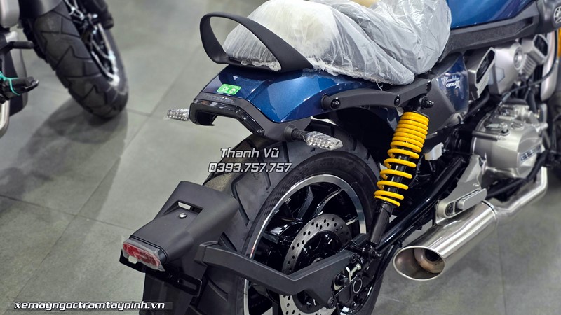 Hyosung GV350X 27 Hyosung GV350X mau xanh 10