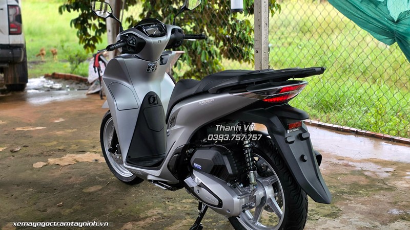 Đập thùng tại nhà khách SH Italy 150i New Concept Design 2026 màu bạc 9 SH Italy 150i New Concept Design 2026 5