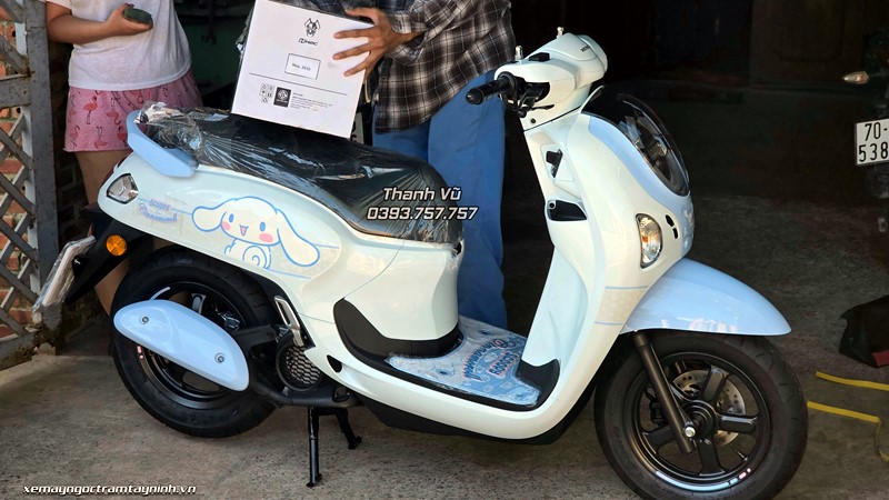 Xe May Ngoc Tram Tay Ninh ban giao Honda Scoopy Cinnamoroll ban gioi han den khach hang ngay 1772026 4