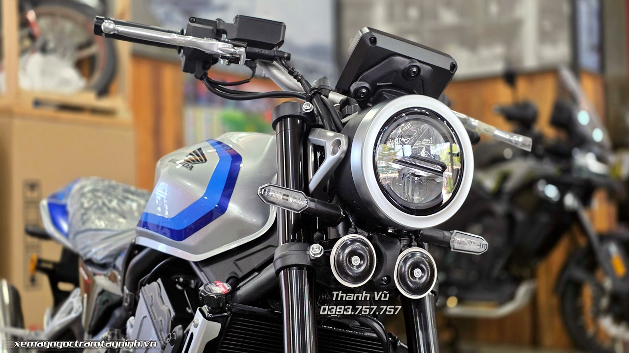 Honda CB500SF Super Four 2026 được phân phối tại Ngọc Trâm Tây Ninh – Vì sao mẫu xe 4 xi-lanh này được khách hàng yêu thích? 2 Honda CB500SF Super Four 2026 15