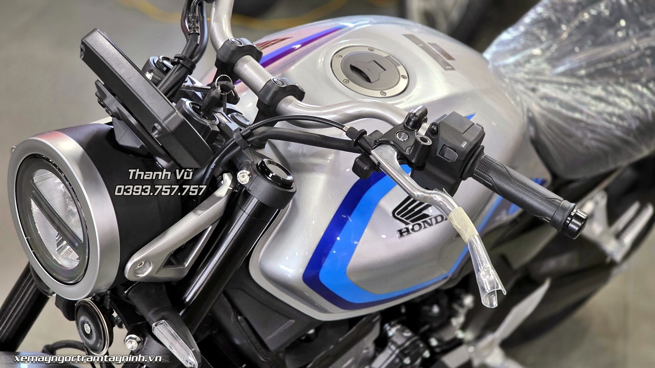 Honda CB500SF Super Four 2026 được phân phối tại Ngọc Trâm Tây Ninh – Vì sao mẫu xe 4 xi-lanh này được khách hàng yêu thích? 19 Honda CB500SF Super Four 2026 16