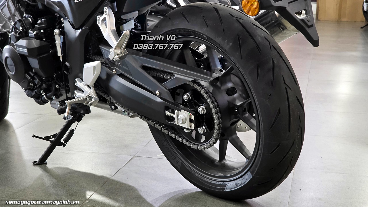 Honda CB500SF Super Four 2026 được phân phối tại Ngọc Trâm Tây Ninh – Vì sao mẫu xe 4 xi-lanh này được khách hàng yêu thích? 30 Honda CB500SF Super Four 2026 21