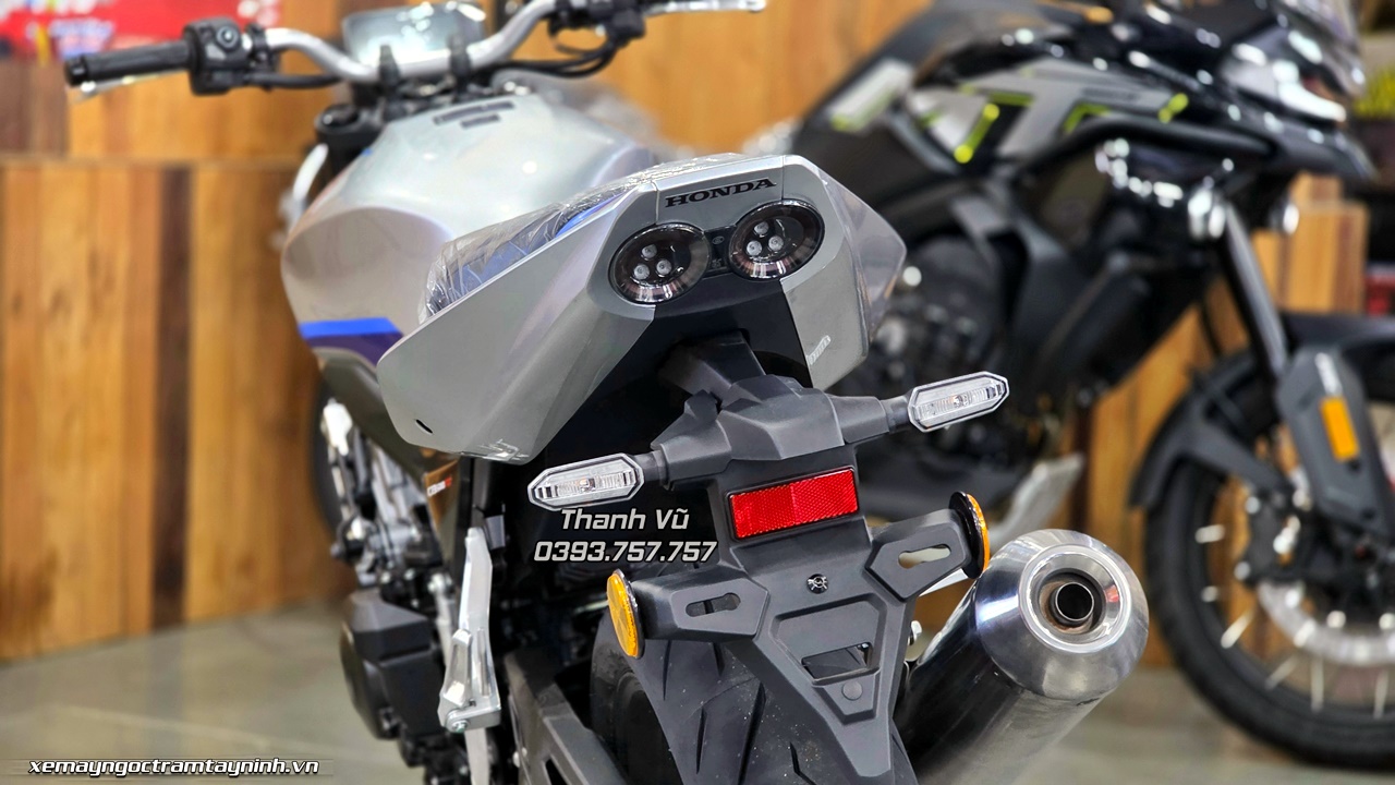 Honda CB500SF Super Four 2026 được phân phối tại Ngọc Trâm Tây Ninh – Vì sao mẫu xe 4 xi-lanh này được khách hàng yêu thích? 12 Honda CB500SF Super Four 2026 25