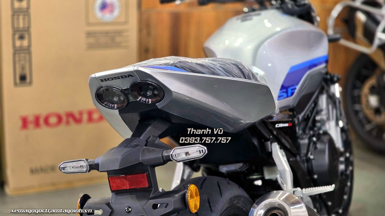 Honda CB500SF Super Four 2026 được phân phối tại Ngọc Trâm Tây Ninh – Vì sao mẫu xe 4 xi-lanh này được khách hàng yêu thích? 6 Honda CB500SF Super Four 2026 26