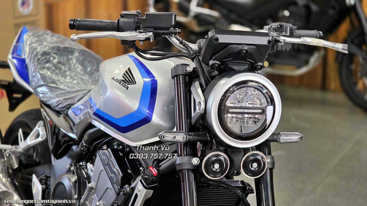 Honda CB500SF Super Four 2026 được phân phối tại Ngọc Trâm Tây Ninh – Vì sao mẫu xe 4 xi-lanh này được khách hàng yêu thích? 26 Honda CB500SF Super Four 2026 6