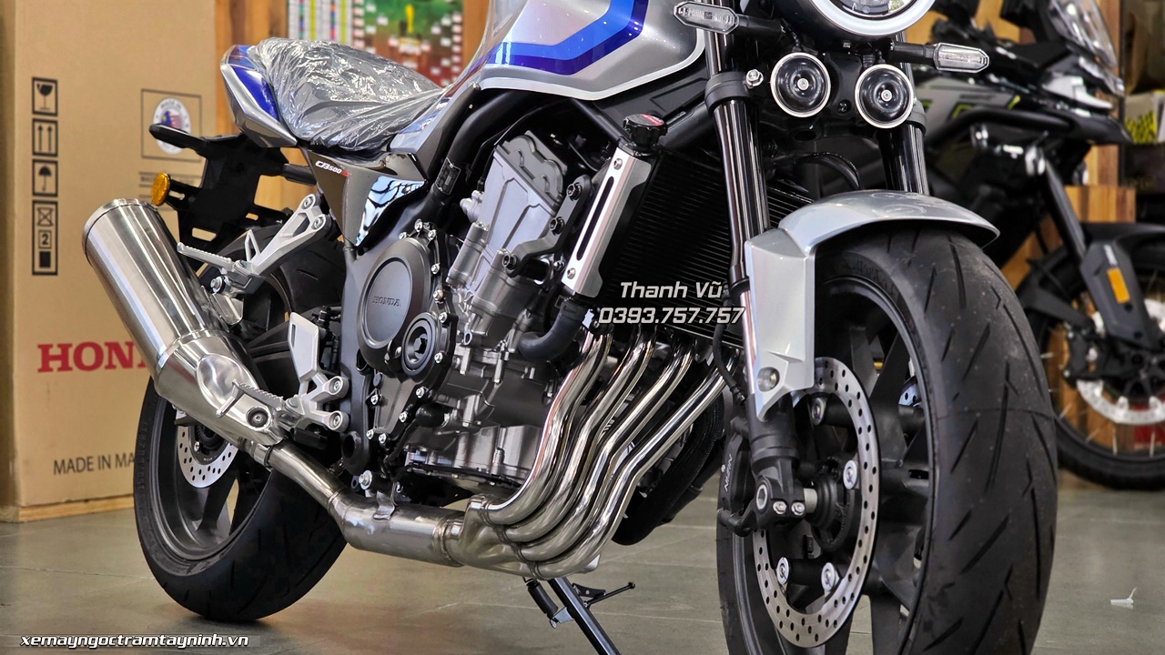 Honda CB500SF Super Four 2026 được phân phối tại Ngọc Trâm Tây Ninh – Vì sao mẫu xe 4 xi-lanh này được khách hàng yêu thích? 28 Honda CB500SF Super Four 2026 7