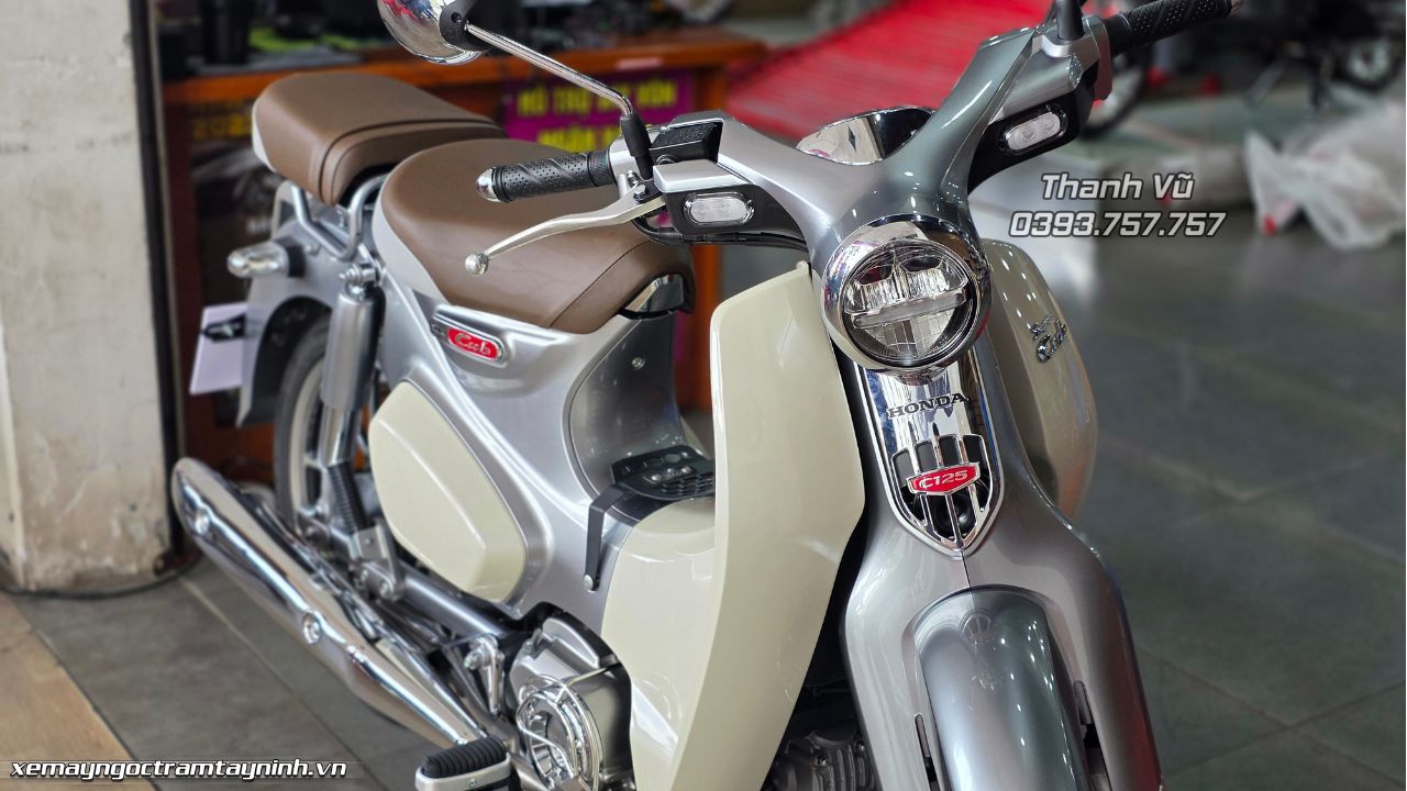 Khách Tây Ninh chốt Honda Super Cub C125 ABS 2026 màu bạc 2 Khách Tây Ninh chốt Honda Super Cub C125 ABS 2026 màu bạc