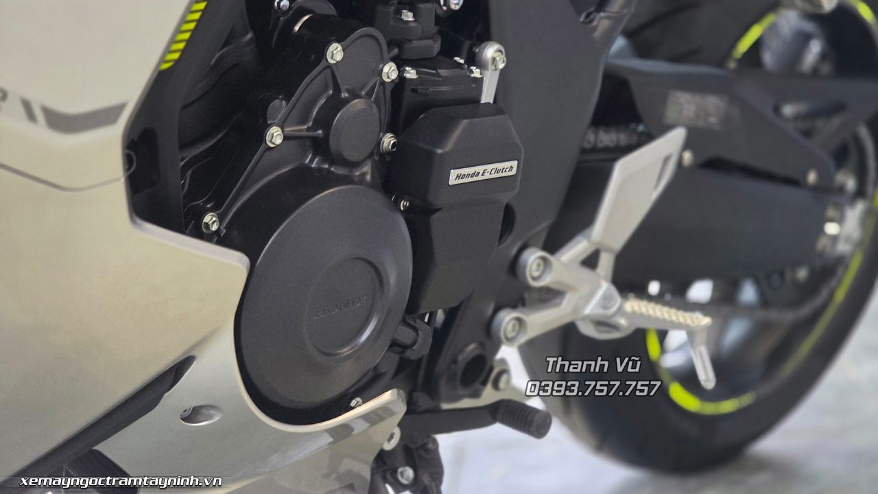 Honda CBR500R Four 2026 – Sportbike 4 máy 500cc, công suất 71 mã lực 11 Honda CBR500R Four 2026