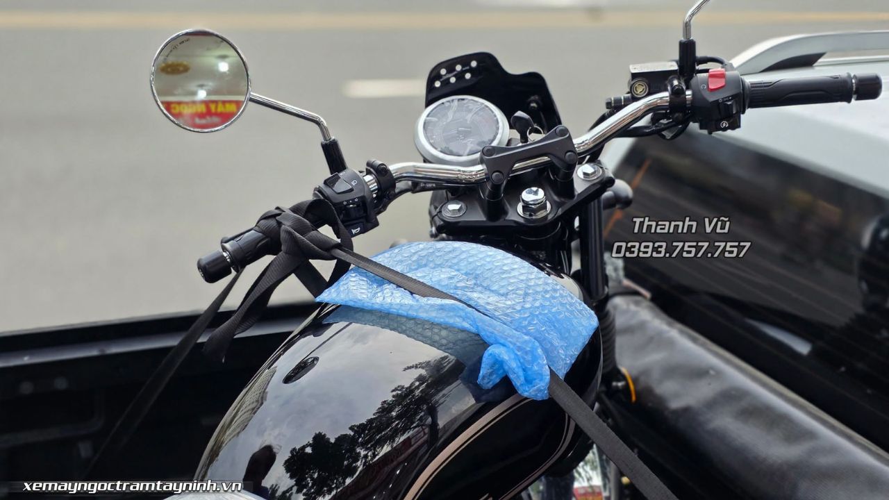 Honda CGX150 Vintage Custom đen bóng – Khách chốt xe, giao tận nơi về Bến Tre 5 Honda CGX150 Vintage Custom đen bóng – Khách chốt xe, giao tận nơi về Bến Tre