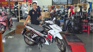 Honda Dash 125 R Malaysia giao cả xe lẫn chủ xe