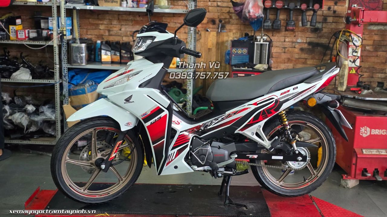 Honda Dash 125 R Malaysia giao cả xe lẫn chủ xe ngày 30/8/2026 | Quan trọng là phải đúng gu 3 Honda Dash 125 R Malaysia giao cả xe lẫn chủ xe