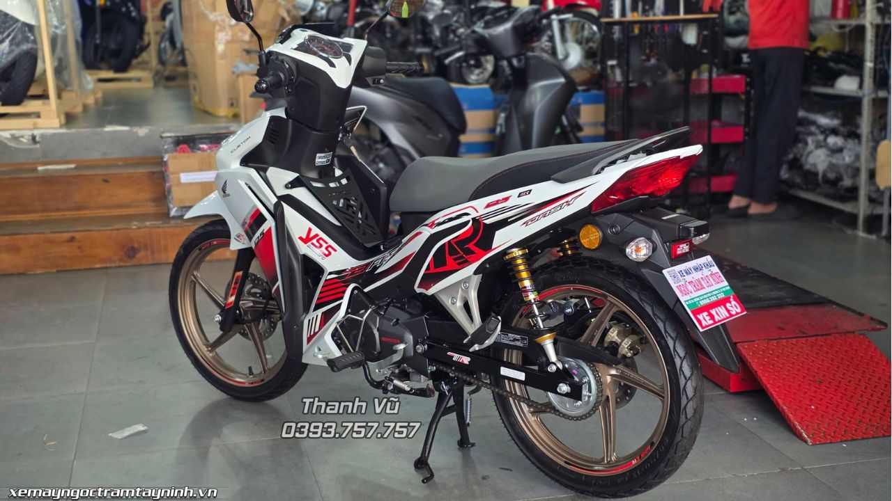 Honda Dash 125 R Malaysia giao cả xe lẫn chủ xe ngày 30/8/2026 | Quan trọng là phải đúng gu 4 Honda Dash 125 R Malaysia giao cả xe lẫn chủ xe