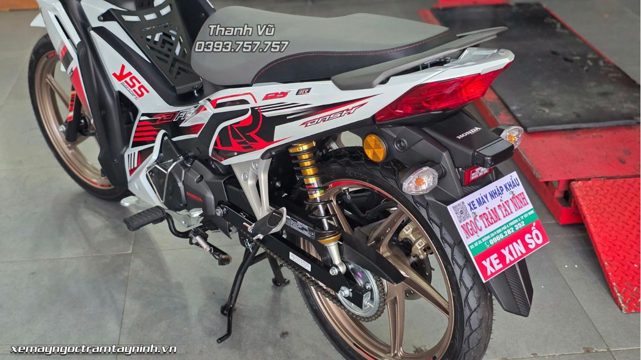 Honda Dash 125 R Malaysia giao cả xe lẫn chủ xe ngày 30/8/2026 | Quan trọng là phải đúng gu 7 Honda Dash 125 R Malaysia giao cả xe lẫn chủ xe